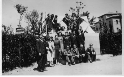 Homenaje a ramón acín en la facultad de ciencias humanas y de la educación de huesca