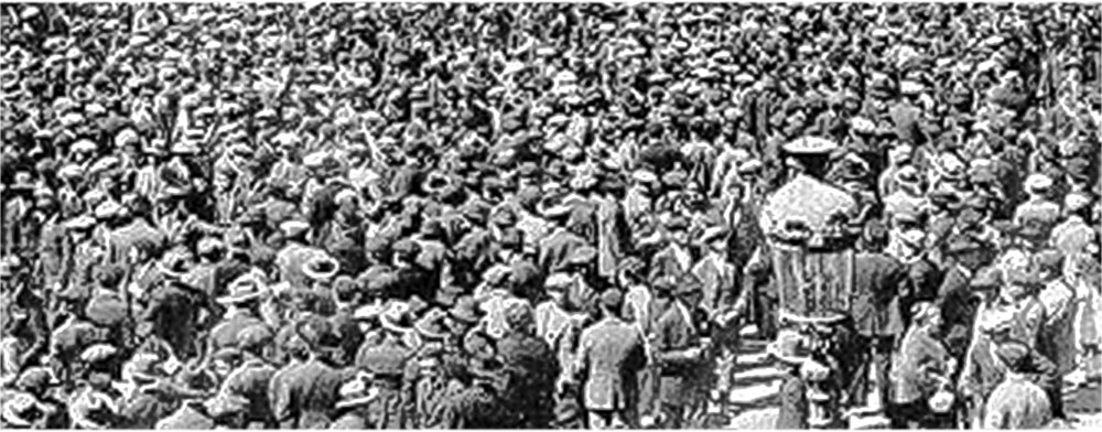 Ramón Acín toma la palabra 53 – ap044 – Otra procesión